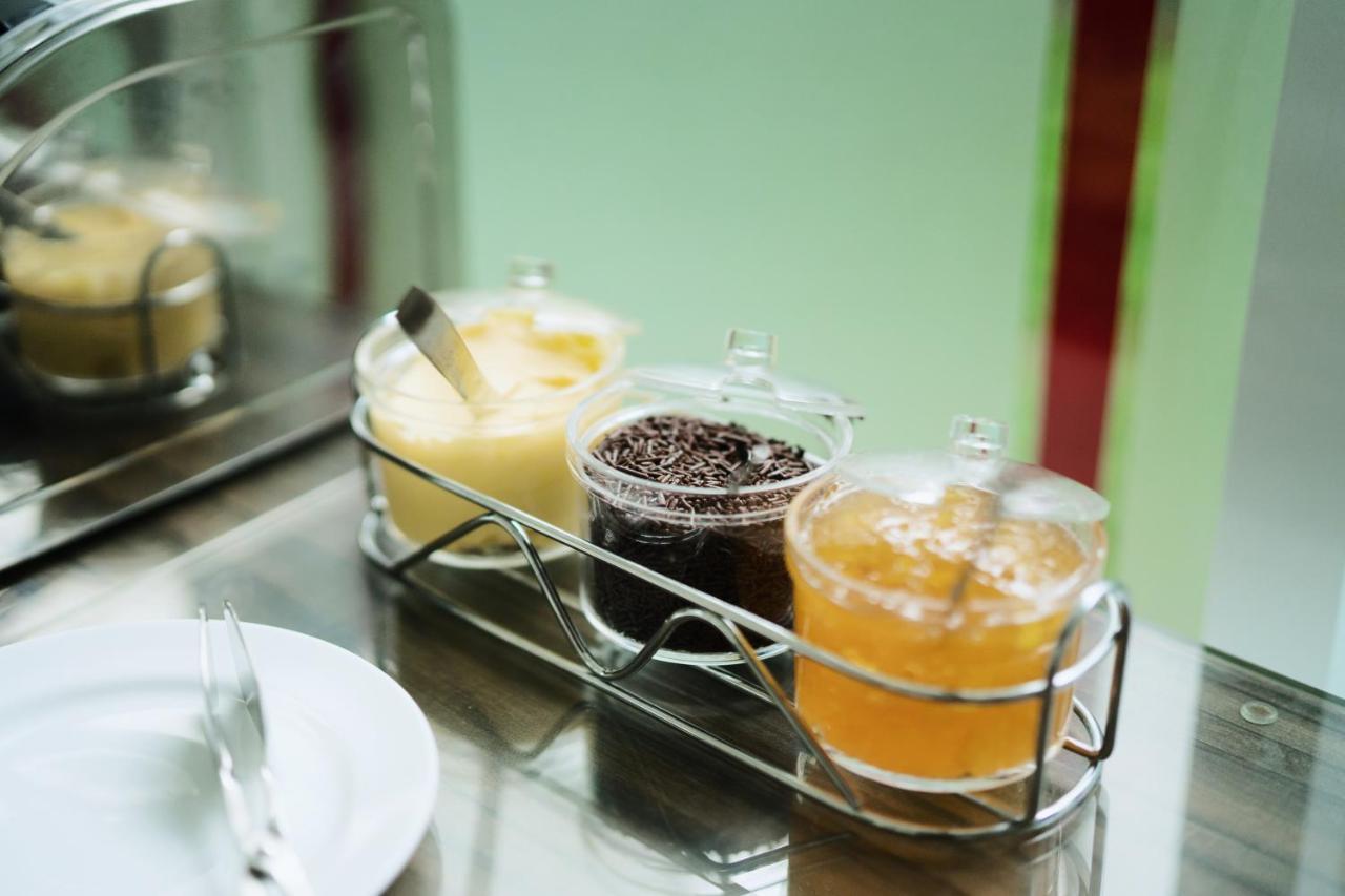 Hotel Amaris Embong Malang - Surabaya