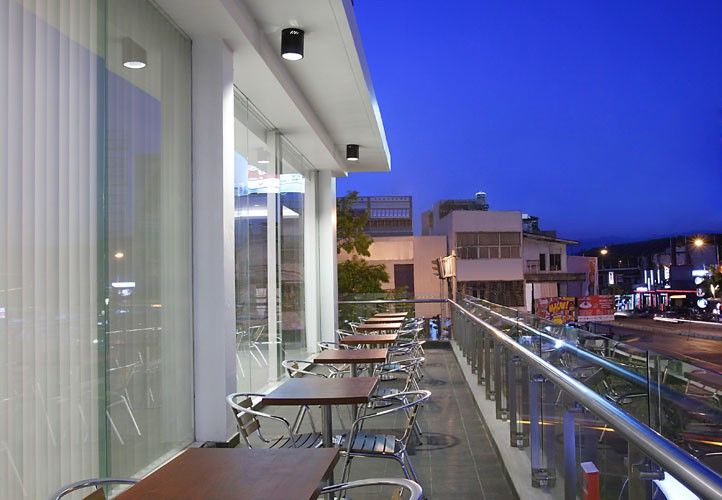 Amaris Embong Malang - Hotel